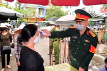 COVID-19: Quảng Ninh lập chốt ở KDC kiểm soát, giám sát sức khoẻ người dân, khách từ 0h 28/3