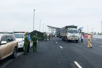 Quảng Ninh: Thành lập 10 chốt kiểm soát, cách ly các trường hợp trở về/đi qua vùng dịch