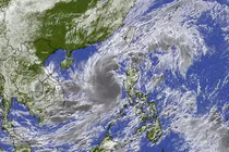 Phó Thủ tướng Trịnh Đình Dũng chỉ đạo ứng phó bão mạnh nhất 20 năm qua