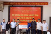 Bí thư Tỉnh ủy Đắk Lắk dẫn đầu đoàn đi thăm, hỗ trợ các tỉnh miền Trung