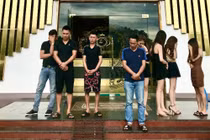 Bị dừng hoạt động phòng COVID-19, Karaoke Hoàng Gia vẫn cho 21 dân chơi… “bay lắc”