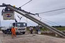 400 cột điện ở Huế bị gãy, đổ: Chỉ 30 cột dự ứng lực, hỏi trách nhiệm EVN Thừa Thiên Huế?