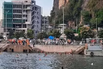 Xuồng CSGT Hạ Long va vào người đang tắm biển tử vong 