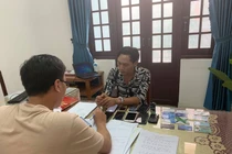 Tin nóng ngày 24/10: Người phụ nữ đánh nhân viên bệnh viện, cắn cả công an