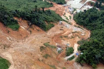 Hiện trường vụ sạt lở ở Rào Trăng 3 nhìn từ flycam