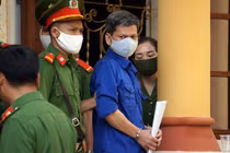 Xét xử gian lận thi ở Sơn La: Cựu trưởng phòng Khảo thí lĩnh 21 năm tù