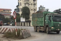 Hải Dương: Huyện làm CĐT dự án, xe dấu hiệu quá tải “vô tư” hoành hành