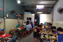 Hải Dương: Quán cơm mở bán bất chấp lệnh cấm kinh doanh phòng COVID-19