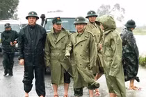 Thủ tướng chia buồn với gia đình cán bộ, công nhân bị nạn ở Rào Trăng 3