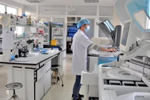 Quảng Ninh nói gì về thông tin mua hệ thống xét nghiệm SARS-CoV-2 cao hơn thực tế?