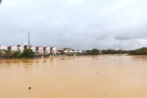 Miền Trung sắp đón bão lớn: Khổ chi khổ rứa...!