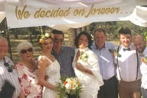 Siêu mẫu Miranda Kerr làm phù dâu xinh đẹp