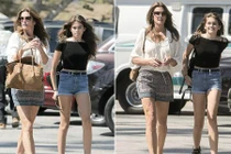 Cựu siêu mẫu Cindy Crawford không giấu được vẻ già nua