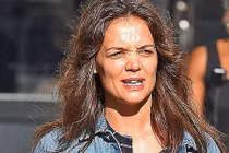 Vợ cũ Tom Cruise lộ nhan sắc thảm hại