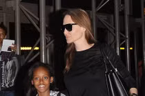 Mẹ đẻ con gái nuôi của Angelina Jolie mong muốn gặp con