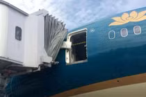 Làm rõ trách nhiệm vụ hỏng cửa siêu máy bay Boeing