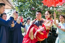 Khoảnh khắc đáng nhớ trong đám cưới Chu Hiếu Thiên