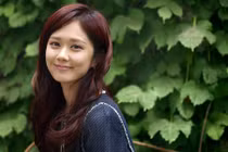 Diễn viên Jang Na Ra bị tai nạn ô tô