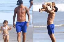 Công chúa nhà Beck-Vic điệu đà trên biển