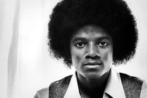 Khuôn mặt Michael Jackson bị phá hỏng thế nào sau dao kéo