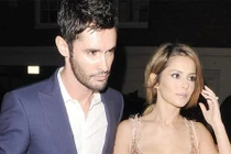 Cheryl bị chồng cũ đòi lại nhẫn sau ly hôn