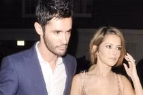 Cheryl bị chồng cũ đòi lại nhẫn sau ly hôn