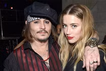 Johnny Depp và Amber Heard ly hôn sau 1 năm kết hôn