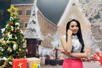 Hoa hậu Kỳ Duyên nhí nhảnh chúc mừng Giáng sinh
