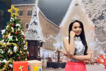 Hoa hậu Kỳ Duyên nhí nhảnh chúc mừng Giáng sinh