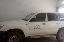 Giám đốc bệnh viện dùng xe cứu thương để đi học mất chức