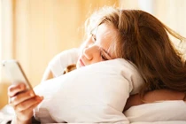 Thôi yêu vì bạn trai “mặc váy của mẹ”