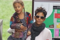 Sao X- men phải chi hơn 4 tỷ để nuôi con mỗi năm