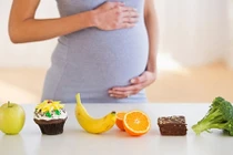 Bị táo bón nặng, mẹ bầu áp dụng cách này sẽ khỏi