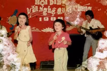 Sao Việt hát đám cưới mưu sinh từ bé 