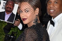 Bố Beyonce thừa nhận chiêu ly hôn là để bán vé tour