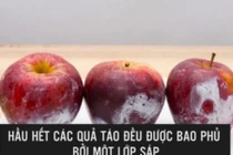 Mẹo hay phát hiện táo chứa chất độc bằng nước nóng