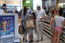 Ảnh chung cuối cùng của Brad Pitt - Angelina Jolie