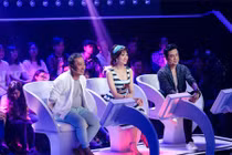 Kỳ lạ, Hari Won cứ đụng đến ghế nóng là thị phi?