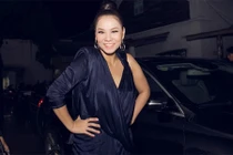 Thu Minh khoe vóc dáng thon gọn sau 3 tuần sinh con