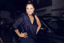 Thu Minh khoe vóc dáng thon gọn sau 3 tuần sinh con