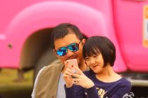 Khoảnh khắc tình cảm của Lý Á Bằng và con gái