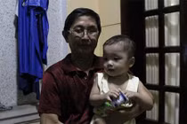 Mẹ bé trai bị bỏ rơi trên taxi không được thăm con 