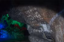 Cận cảnh hang động đẹp nhất nhì xứ Thanh bị vẽ bậy chằng chịt