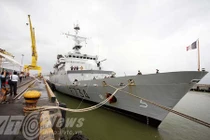 Thăm quan bên ngoài tàu chiến Pháp đang ở Đà Nẵng