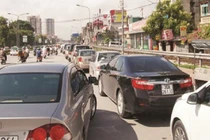 Có hay không chuyện “hành xác” đi đăng kiểm xe tại HN?