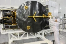 Vệ tinh được sản xuất thế nào?