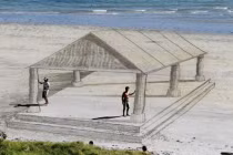 Kinh ngạc những bản vẽ 3D khổng lồ bằng cát 