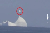 UFO tàng hình trên tảng băng trôi?