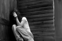 Bố hiếp con ruột 14 tuổi suốt 2 năm