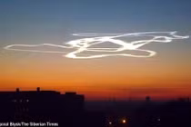 Hình khối bí ẩn xuất hiện trên bầu trời Siberia